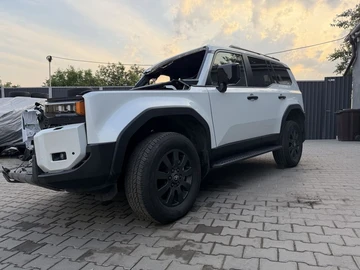 Авто Toyota Land Cruiser Prado 150 2025 № 8960601