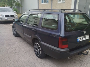 Авто Volkswagen Golf 1994 № 8960648