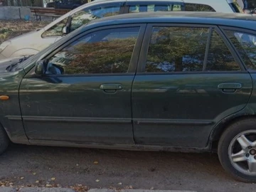 Авто Mazda 323 1999 № 8960715