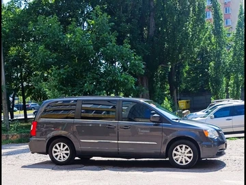 Авто Chrysler Town Country 2015 № 8960886
