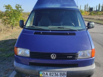 Авто Volkswagen Transporter 2000 № 8960994