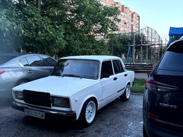 Авто ВАЗ 2107 1991 № 8961038