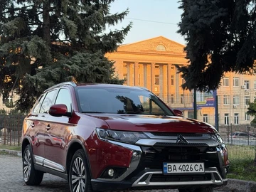 Авто Mitsubishi Outlander 2019 № 8961203