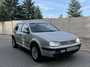 Авто Volkswagen Golf 1999 № 8961219