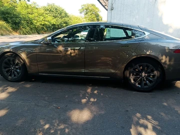 Авто Tesla Model S 2016 № 8961340