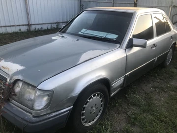 Авто Mercedes 220 1993 № 8961505