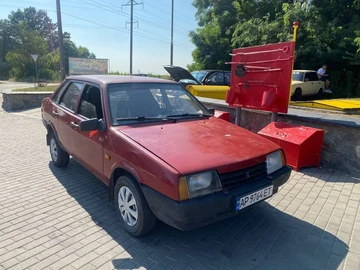 Авто ВАЗ 21099 1994 № 8961536