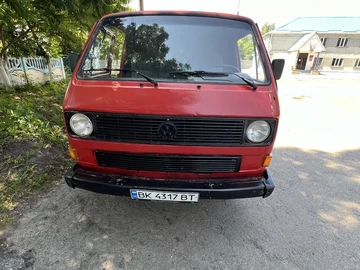 Авто Volkswagen Transporter 1990 № 8961630