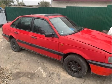 Авто Volkswagen Passat Sedan 1988 № 8961711