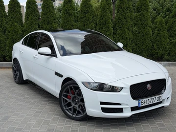 Авто Jaguar Xe 2016 № 8961880