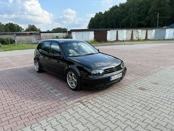 Авто Volkswagen Golf 2003 № 8962094