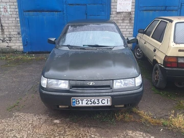 Авто ВАЗ 2112 2004 № 8962196