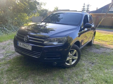 Авто Volkswagen Touareg 2012 № 8962203