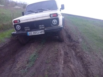 Авто ВАЗ 2121 1988 № 8962243