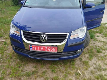 Авто Volkswagen Touran 2008 № 8962266