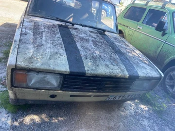 Авто ВАЗ 2105 1999 № 8962335