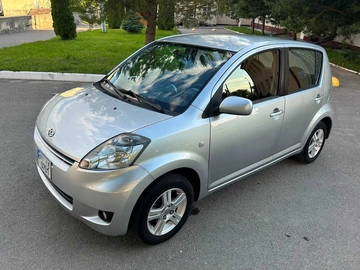 Авто Daihatsu Sirion 2006 № 8962391