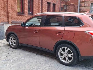 Авто Mitsubishi Outlander 2014 № 8962396