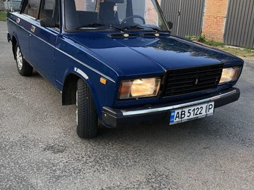 Авто ВАЗ 2107 2000 № 8962492
