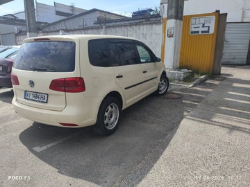 Авто Volkswagen Touran 2013 № 8962931