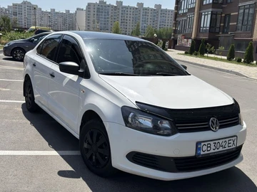Авто Volkswagen Polo 2011 № 8963002