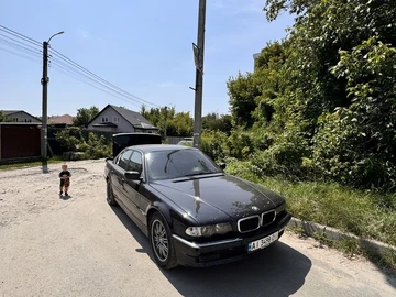 Авто BMW 7 Серия 2001 № 8963011