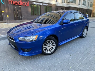 Авто Mitsubishi Lancer 2015 № 8963132