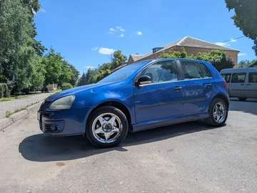 Авто Volkswagen Golf 2004 № 8963284