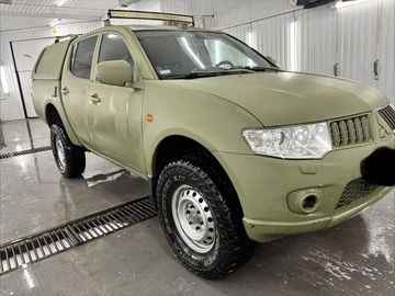 Авто Mitsubishi L 200 2011 № 8963294