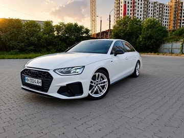 Авто Audi A4 2022 № 8963329