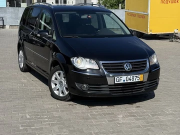 Авто Volkswagen Touran 2008 № 8963428