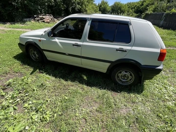 Авто Volkswagen Golf 1994 № 8963462