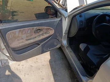 Авто Mitsubishi Carisma 1998 № 8963518