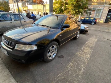 Авто Audi A4 1999 № 8963538