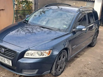 Авто Volvo V50 2008 № 8963628