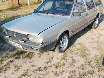 Авто Volkswagen Passat Variant 1985 № 8963637