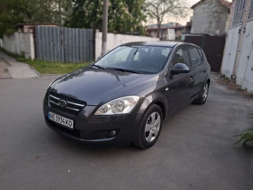 Авто KIA Cee X27 D 2007 № 8963945