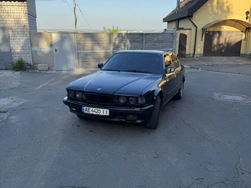 Авто BMW 7 Серия 1990 № 8964157
