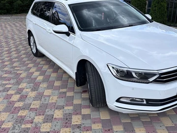 Авто Volkswagen Passat Variant 2017 № 8964169