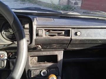Авто ВАЗ 2105 1989 № 8964307