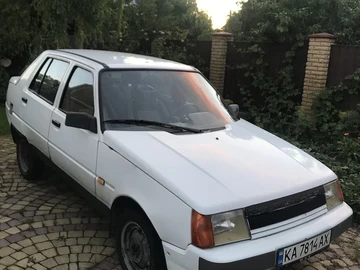Авто ЗАЗ 1102 2001 № 8964405