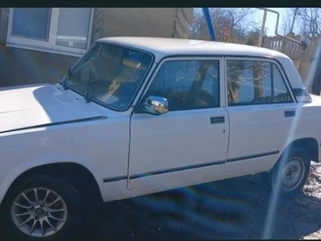 Авто ВАЗ 2107 1991 № 8964517