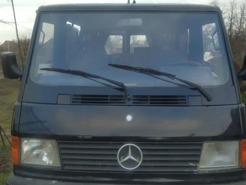 Авто Mercedes Mb 1993 № 8964518
