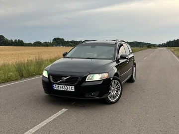 Авто Volvo V50 2010 № 8964535