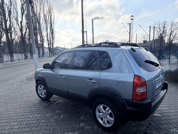 Авто Hyundai Tucson 2006 № 8964541