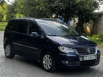 Авто Volkswagen Touran 2009 № 8964962