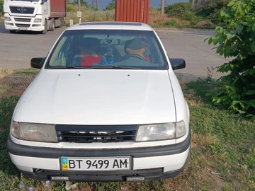 Авто Opel Vectra 1989 № 8965119