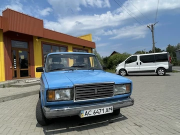 Авто ВАЗ 2107 1992 № 8965185