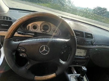 Авто Mercedes 320 2007 № 8965197