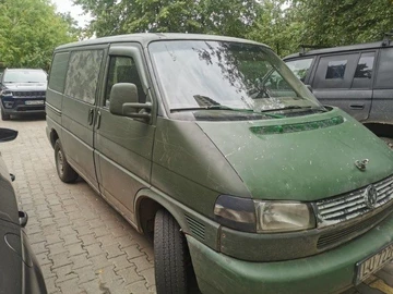 Авто Volkswagen Transporter 2000 № 8965242